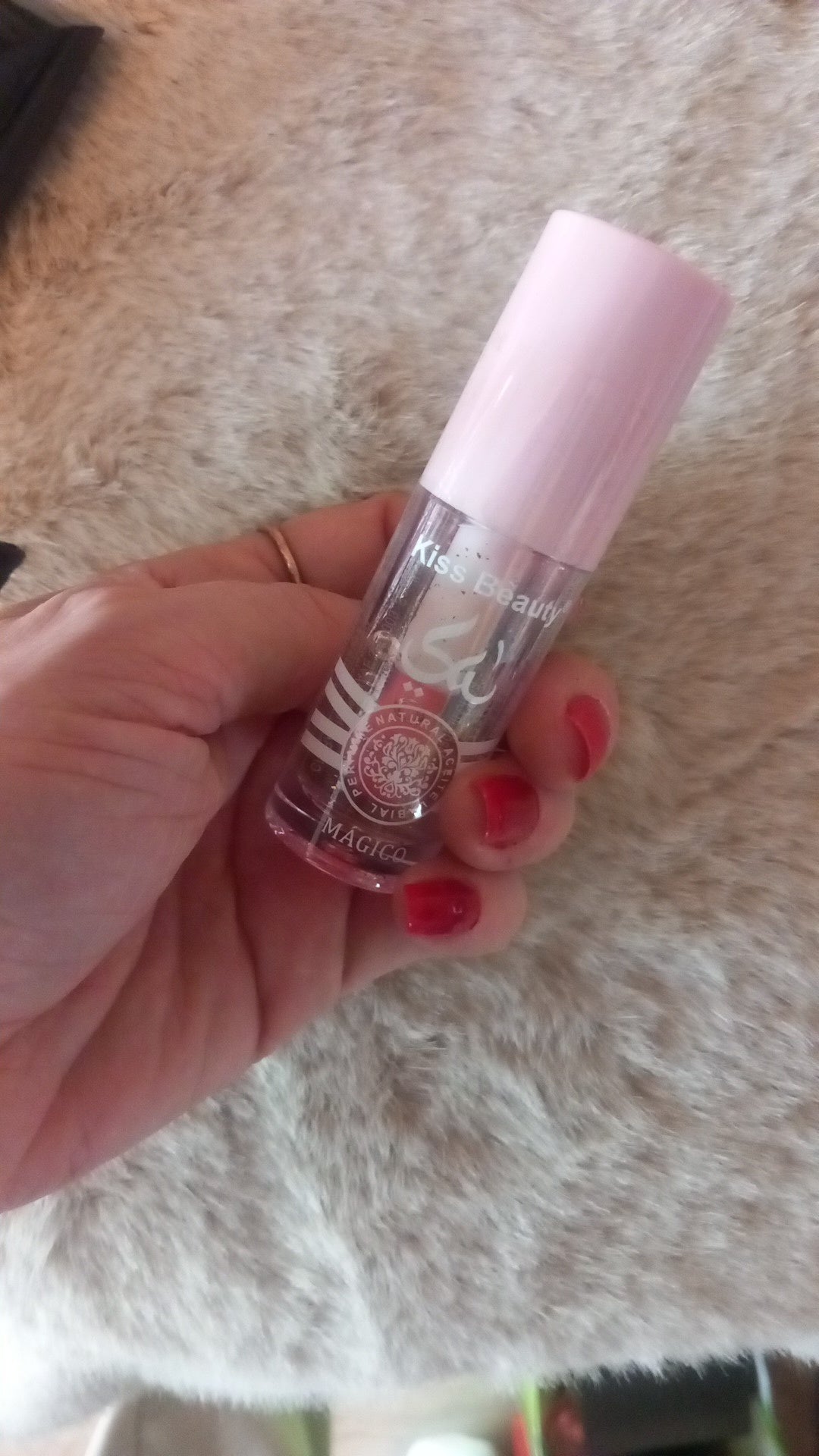 Gloss yara rose