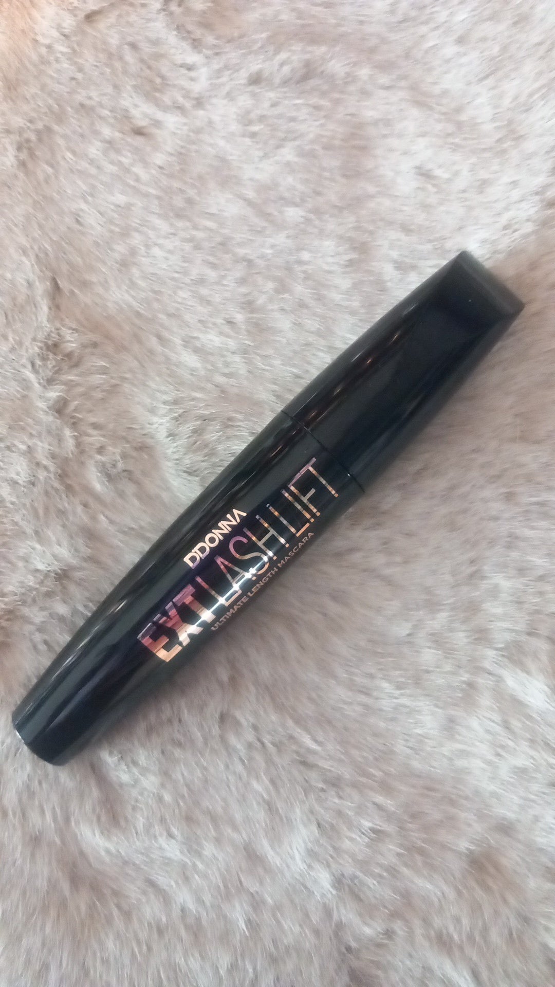 Mascara noir ⚫️ brosse courbée